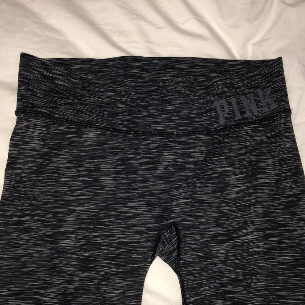 VS Pink cropped workout leggings